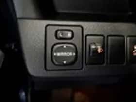 Toyota Verso-S (2011) thumbnail 12