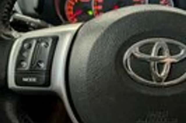 Toyota Verso-S (2011) thumbnail 14