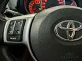 Toyota Verso-S (2011) thumbnail 14