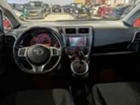 Toyota Verso-S (2011) thumbnail 8