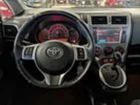 Toyota Verso-S (2011) thumbnail 9