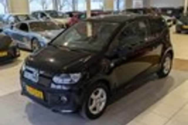 Volkswagen Up! (2012) thumbnail 2