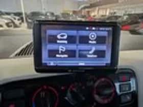 Volkswagen Up! (2012) thumbnail 12