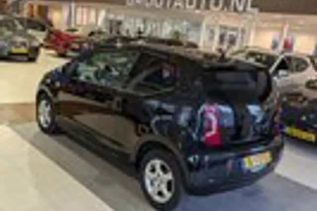 Volkswagen Up! (2012) thumbnail 3