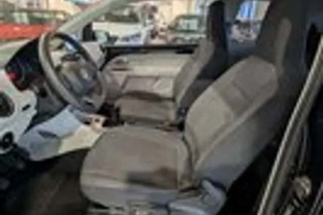 Volkswagen Up! (2012) thumbnail 6