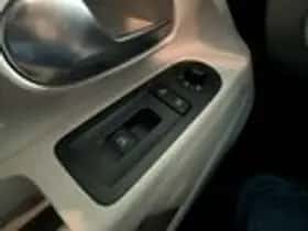Volkswagen Up! (2012) thumbnail 10