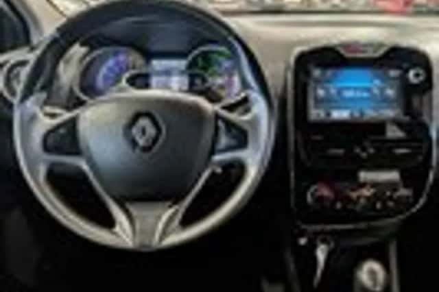 Renault Clio (2015) thumbnail 9