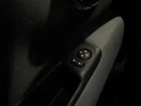 Fiat 500 (2015) thumbnail 10