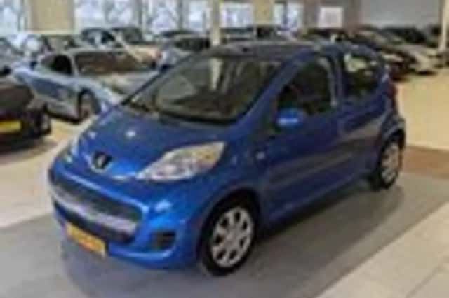 Peugeot 107 (2010) thumbnail 2