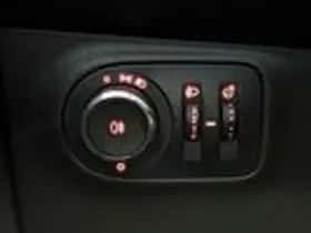 Opel Corsa (2014) thumbnail 14