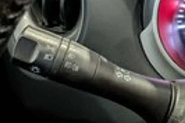 Nissan Juke (2013) thumbnail 13