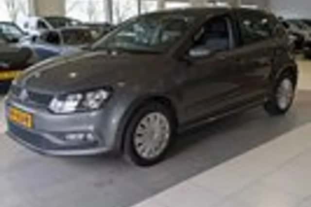 Volkswagen Polo (2016) thumbnail 2
