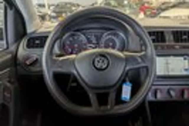 Volkswagen Polo (2016) thumbnail 10
