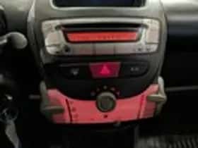 Toyota Aygo (2006) thumbnail 12