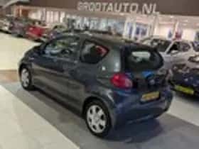 Toyota Aygo (2006) thumbnail 3