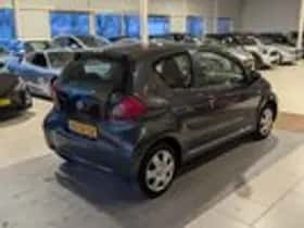 Toyota Aygo (2006) thumbnail 4