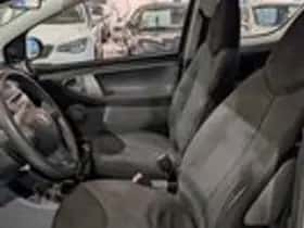 Toyota Aygo (2006) thumbnail 6