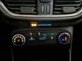 Ford Fiesta (2018) thumbnail 16