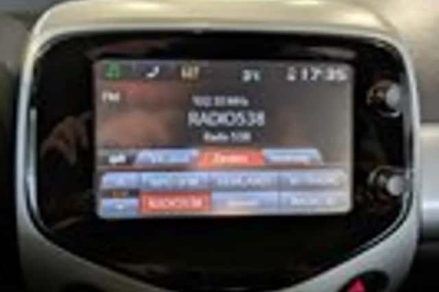 Toyota Aygo (2014) thumbnail 17