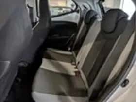 Toyota Aygo (2014) thumbnail 6