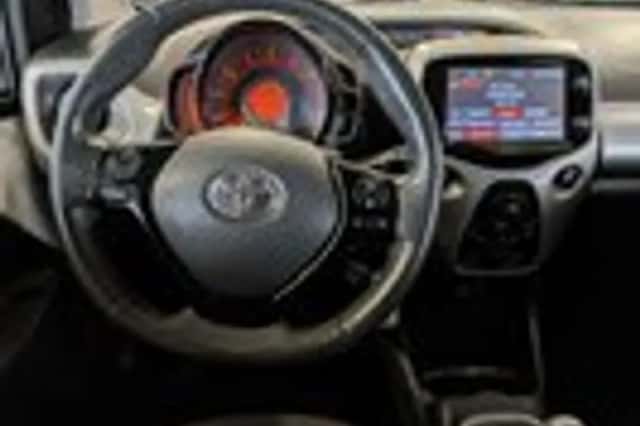 Toyota Aygo (2014) thumbnail 9