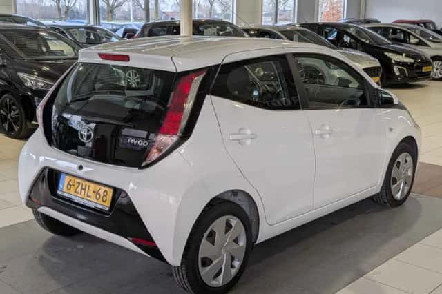 Toyota Aygo (2014) thumbnail 4