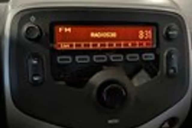 Peugeot 108 (2014) thumbnail 15
