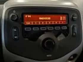 Peugeot 108 (2014) thumbnail 15