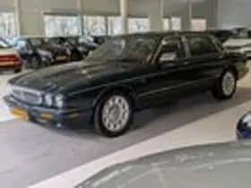 Jaguar XJR (2000) thumbnail 2