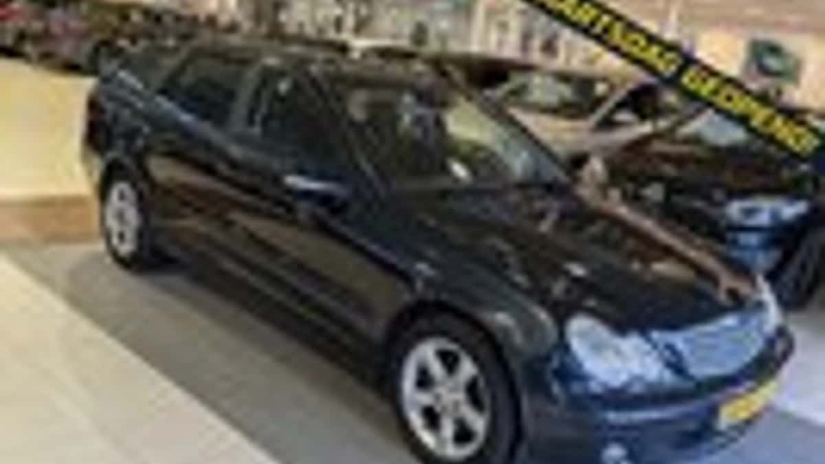 Mercedes-Benz C-Klasse (2005) — foto 1