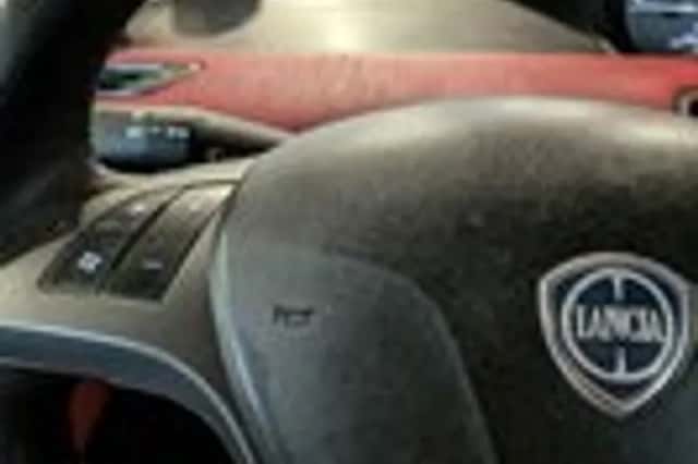 Lancia Ypsilon (2013) thumbnail 12
