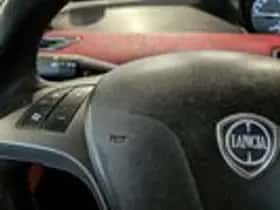 Lancia Ypsilon (2013) thumbnail 12