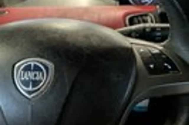 Lancia Ypsilon (2013) thumbnail 13