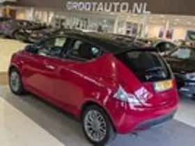 Lancia Ypsilon (2013) thumbnail 3