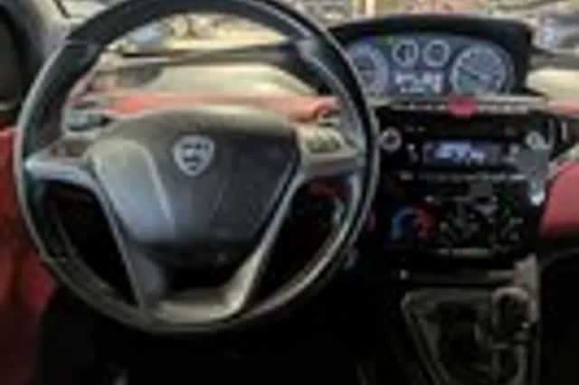 Lancia Ypsilon (2013) thumbnail 10