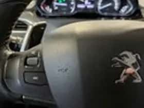 Peugeot 2008 (2015) thumbnail 13