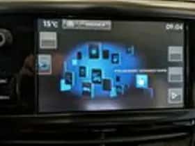 Peugeot 2008 (2015) thumbnail 17
