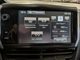 Peugeot 2008 (2015) thumbnail 18