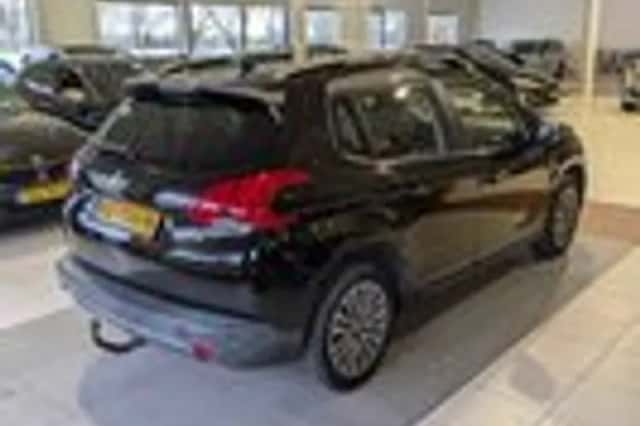 Peugeot 2008 (2015) thumbnail 4