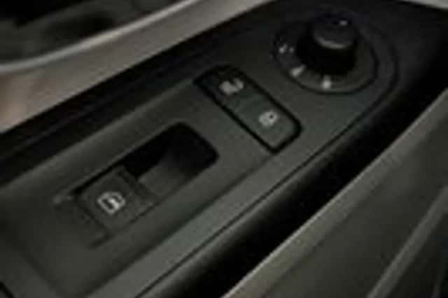 SEAT Mii (2013) thumbnail 11