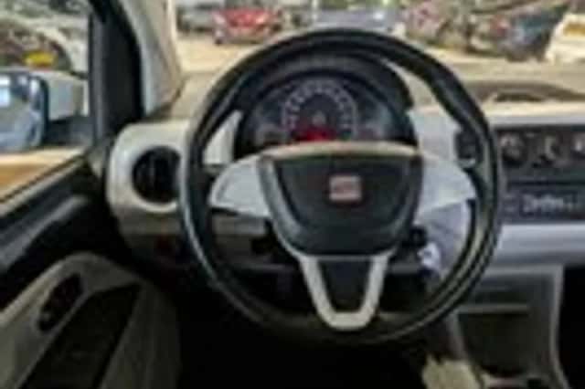 SEAT Mii (2013) thumbnail 10