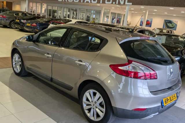 Renault Mégane (2009) thumbnail 3