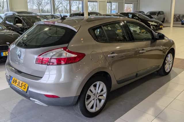 Renault Mégane (2009) thumbnail 4