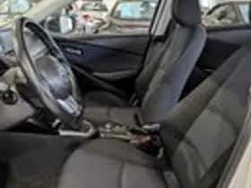 Mazda 2 (2015) thumbnail 6