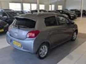 Mitsubishi Space Star (2015) thumbnail 4