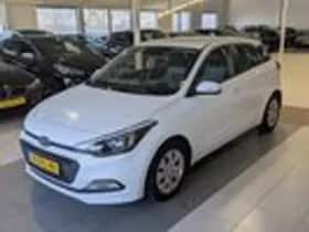 Hyundai i20 (2015) thumbnail 2
