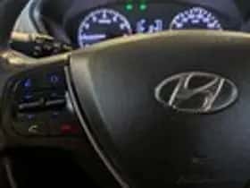 Hyundai i20 (2015) thumbnail 14