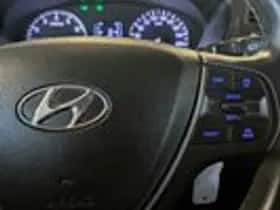 Hyundai i20 (2015) thumbnail 15