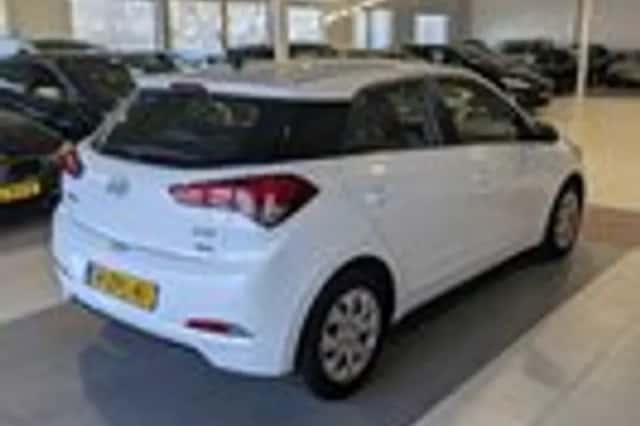 Hyundai i20 (2015) thumbnail 4