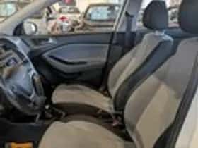 Hyundai i20 (2015) thumbnail 6